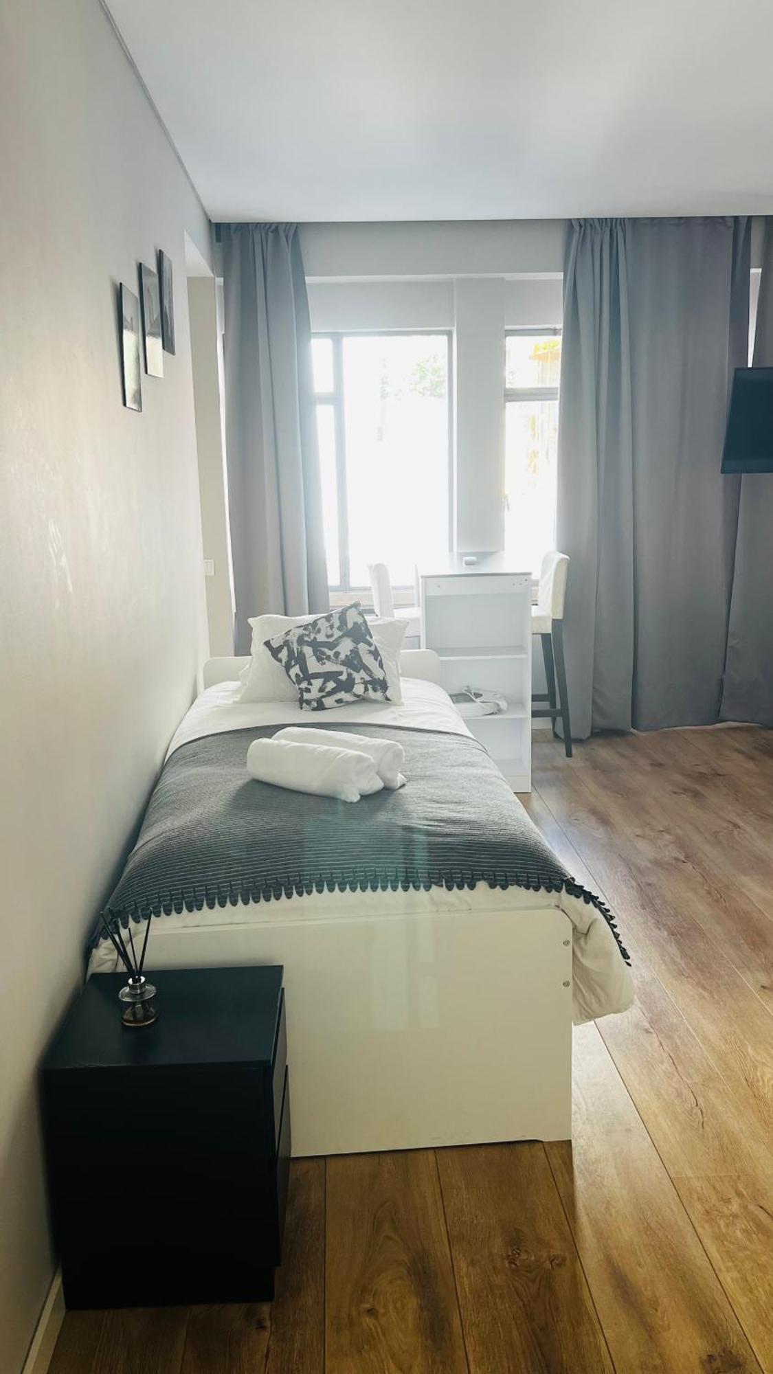 Apartamento Sociedade Farmaceutica Lisboa Ngoại thất bức ảnh